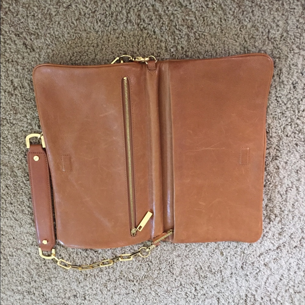 Tory Burch Reva Bombe Clutch in Royal Tan - Picture 4 of 8